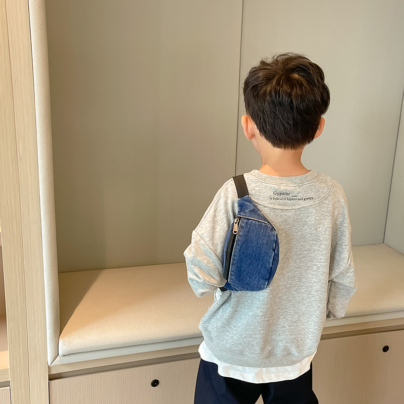 Marsupi in Denim alla Moda per - Street Fashion Girl recensione e prezzo