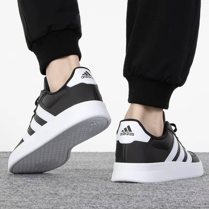 Nuove Scarpe da Tennis Adidas  - Adidas Shoes Samba recensione e prezzo