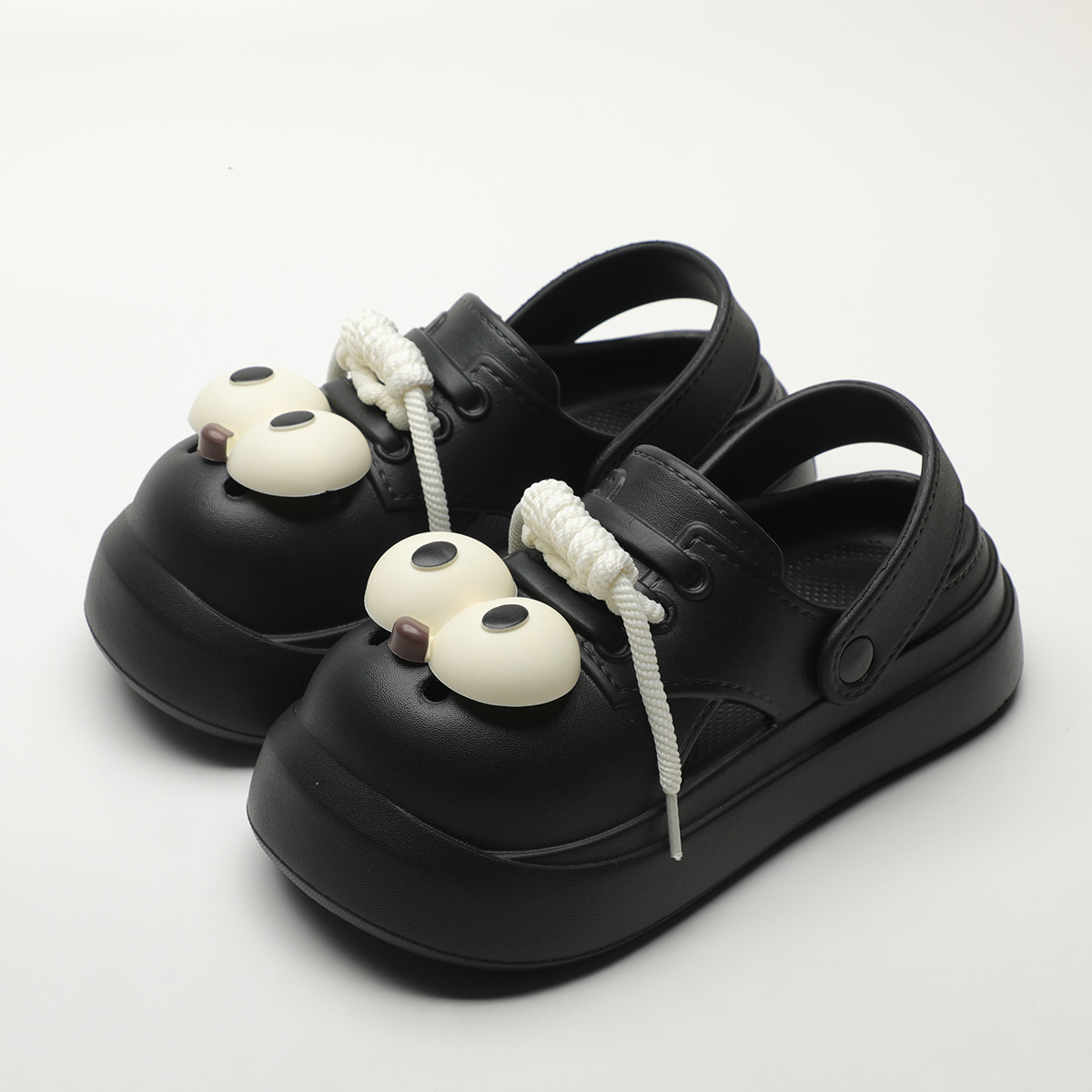Simpatici Zoccoli DIY con Occh - Street Fashion Girl recensione e prezzo