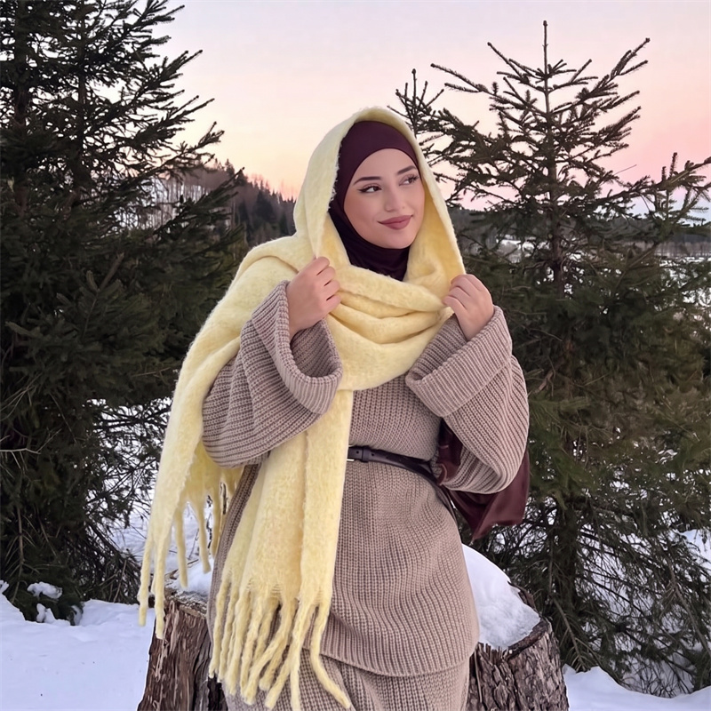 Sciarpa Vintage in Mohair con  - Street Fashion Hijab recensione e prezzo