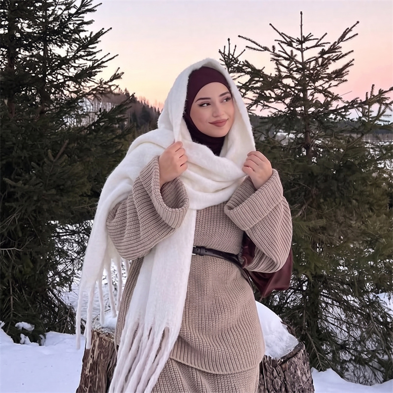 Sciarpa con Frange in Mohair i - Street Fashion Hijab recensione e prezzo
