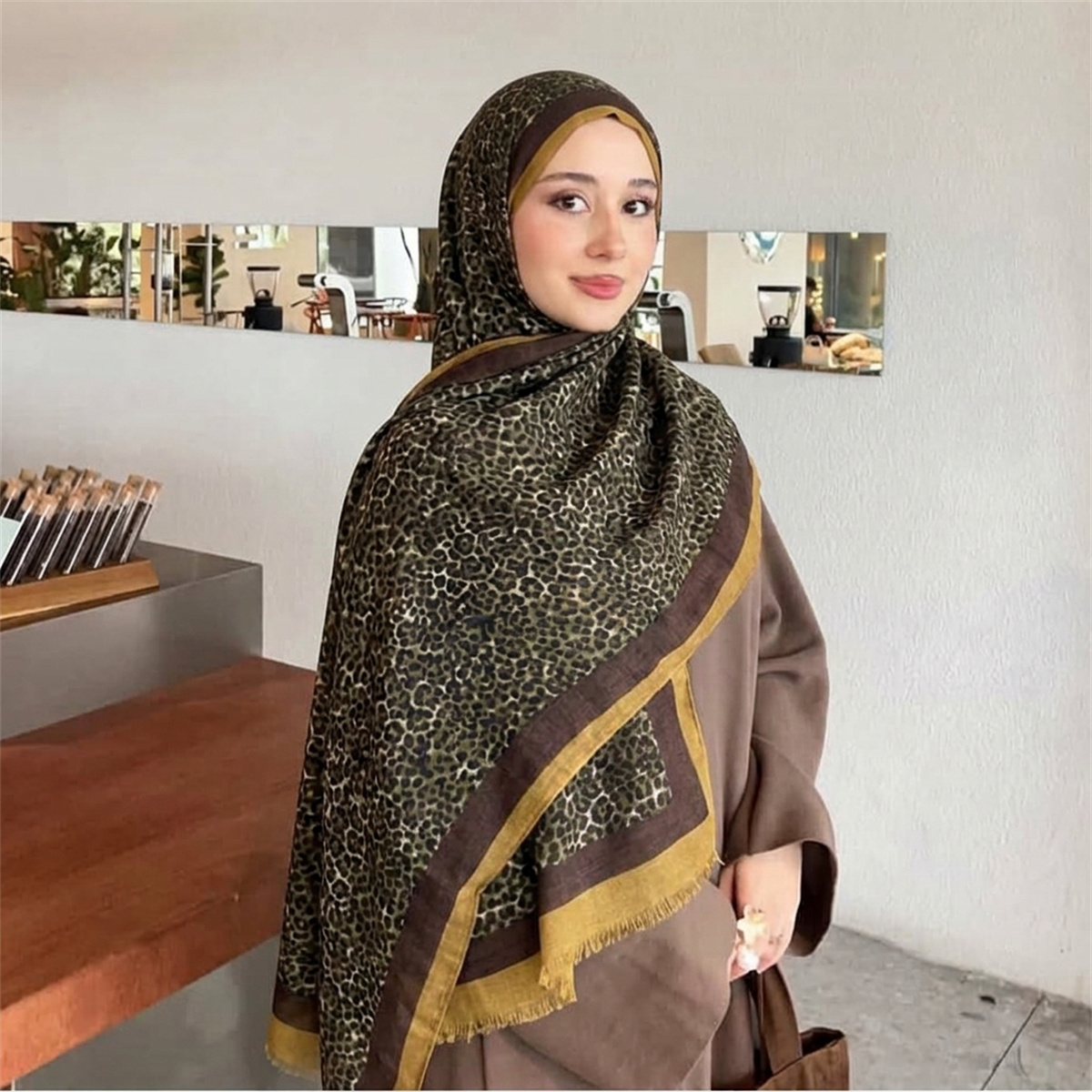 Sciarpa Hijab Vintage con Stam - Street Fashion Hijab recensione e prezzo