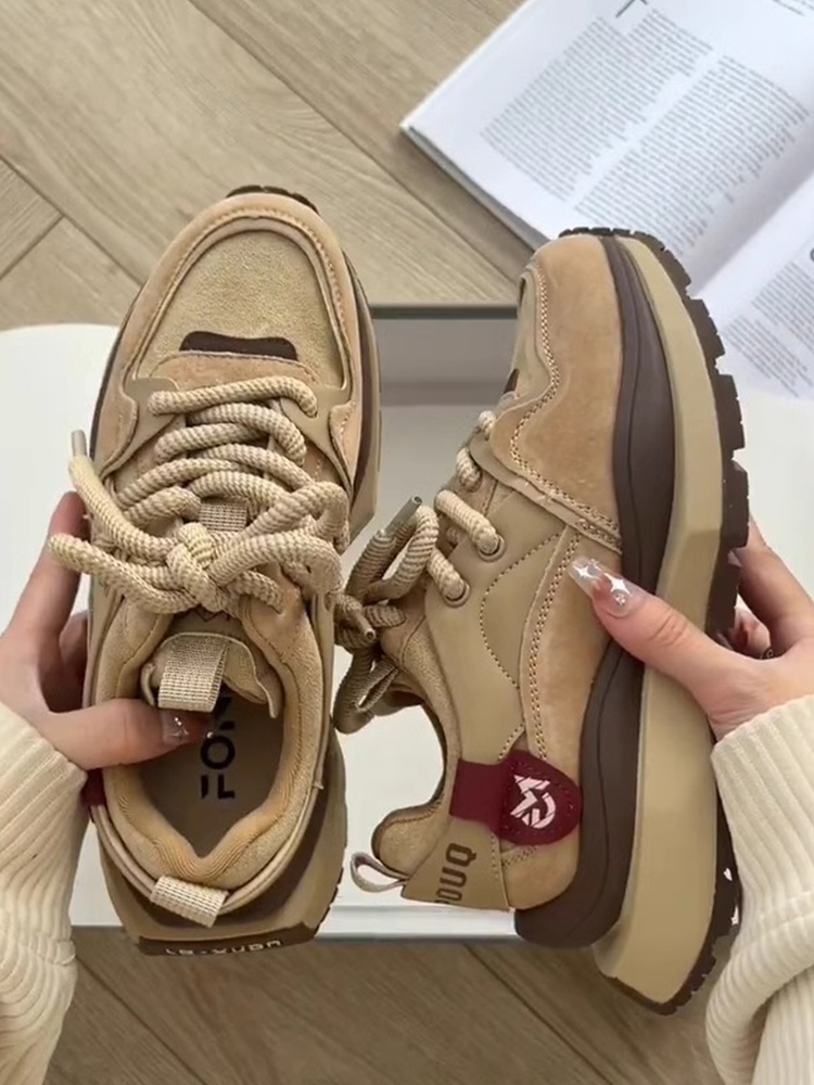 2025 Scarpe da ginnastica di l - Street Fashion Rome 2025 recensione e prezzo