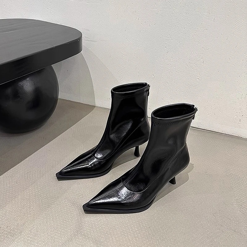 Autunno Nuovo 2025 Street Styl - Street Fashion Rome 2025 recensione e prezzo